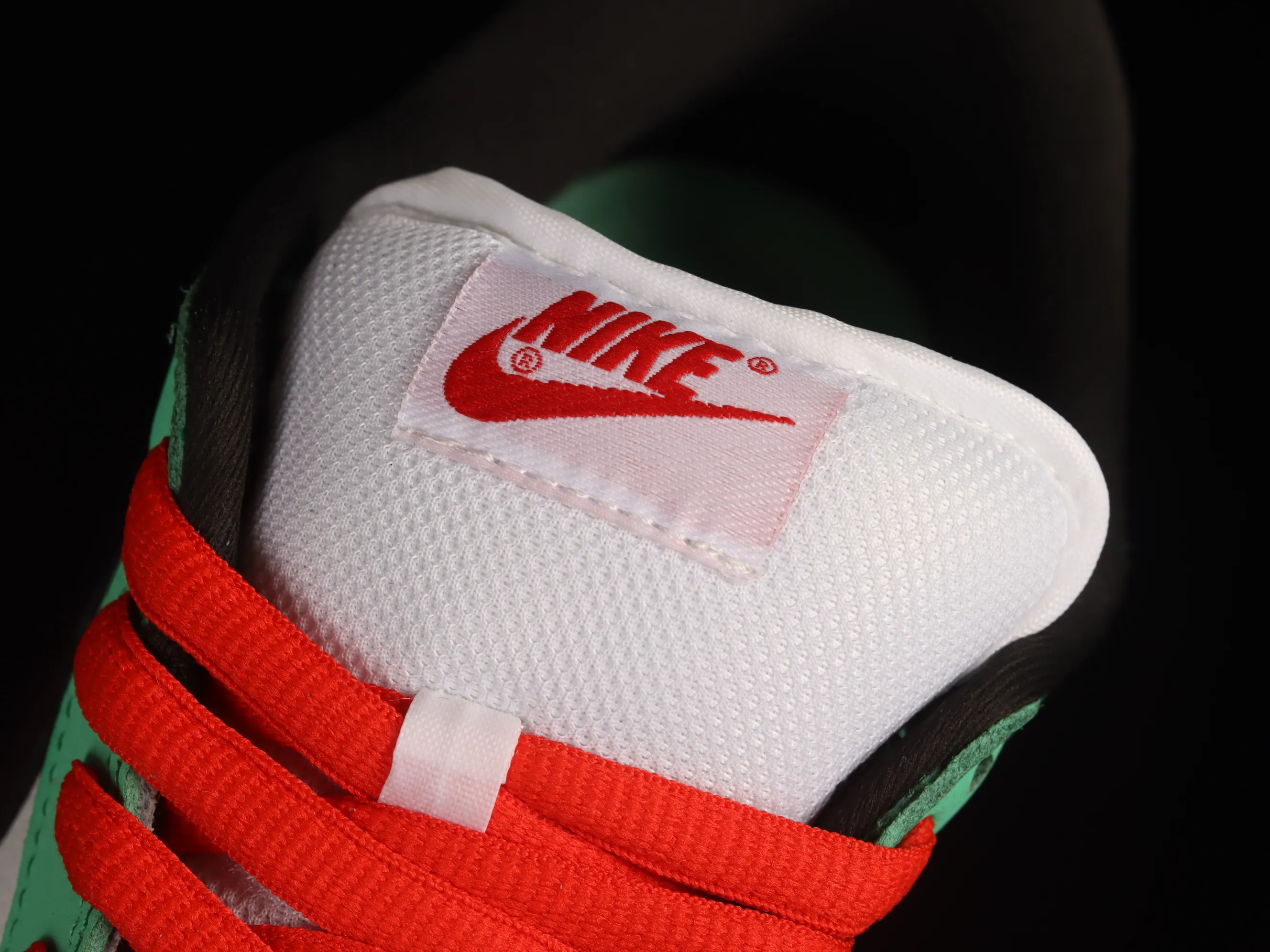 All categories Nk SB Dunk series Nk SB Dunk Low low-top sneakers Nk Dunk SB Low Heineken Heineken ultra-limited edition low-top sports and leisure sneakers 304292-302